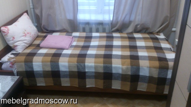 Продам Продам кровати, шкафы, тумбочки, зеркала, холодиль